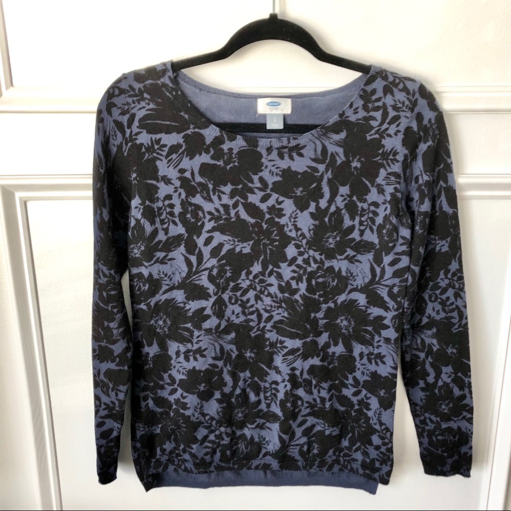 Pretty Blue Floral Sweater